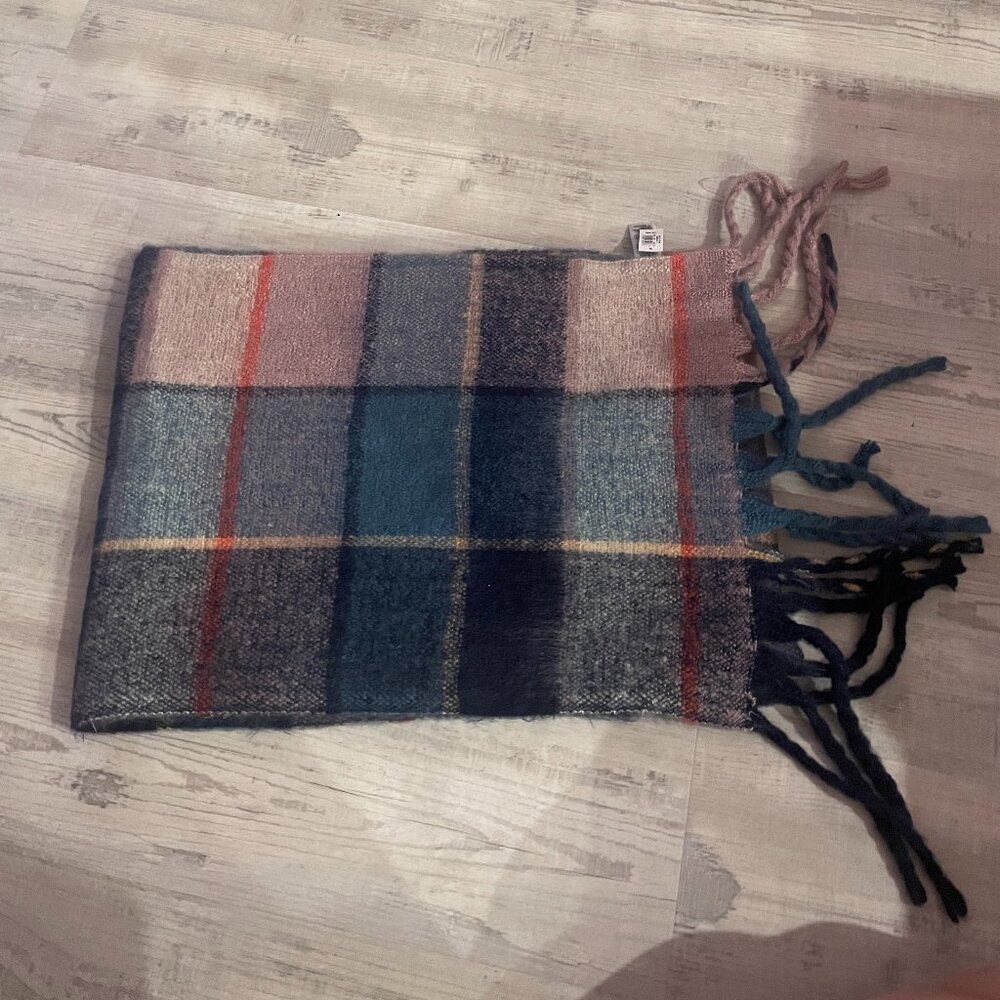 Old Navy plaid shawl